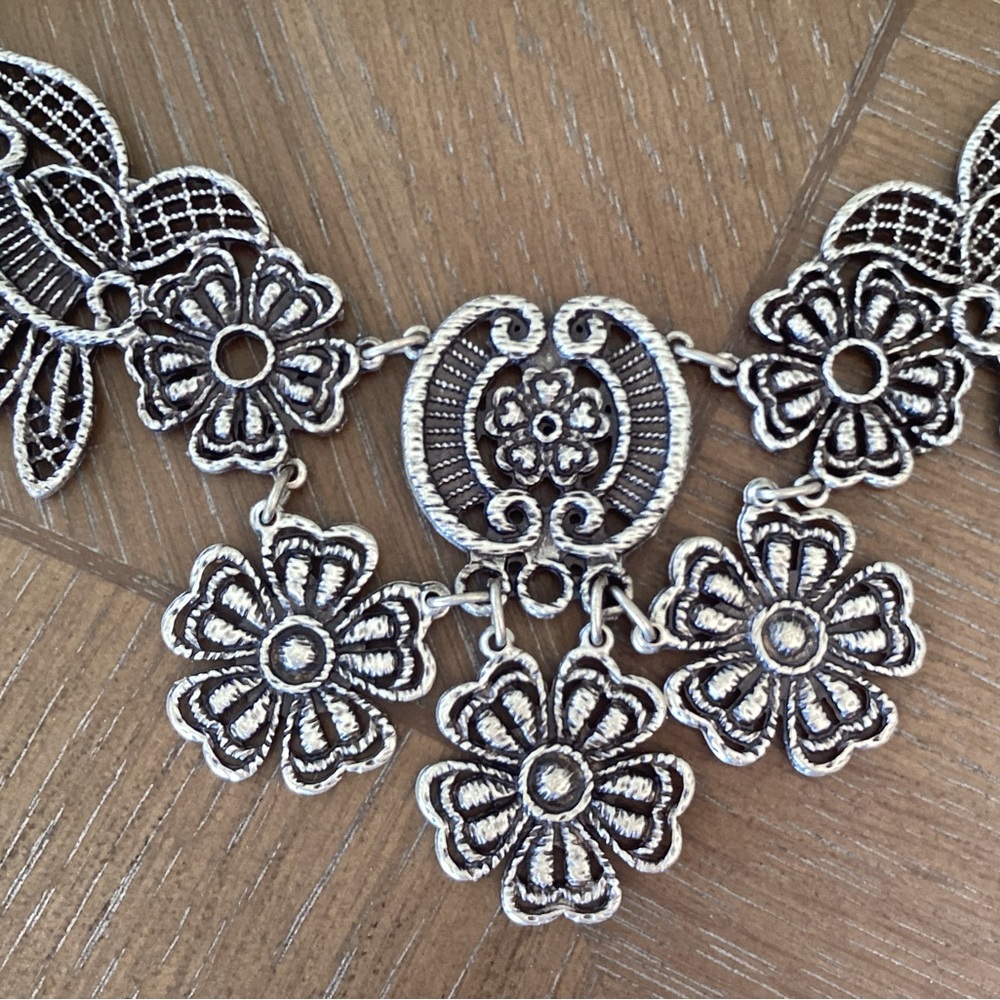 Silver necklace